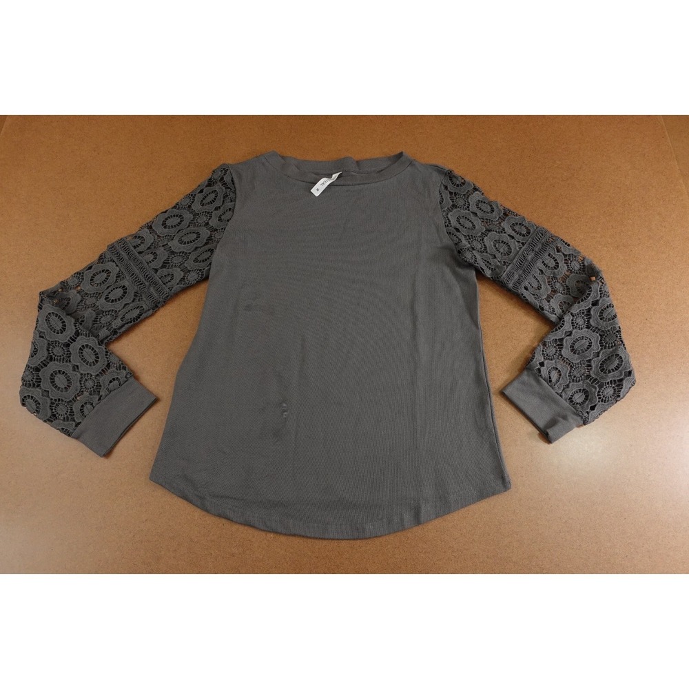 Tickled Teal Womens Medium Gray Long Lace Sleeve Round Neck Pullover Top New